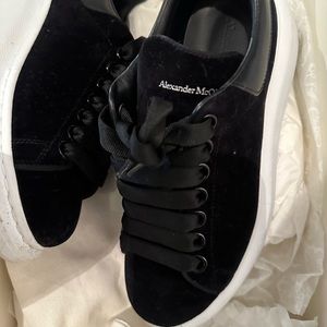 Womens Alexander mcqueens sneakers size 36.5/6.5